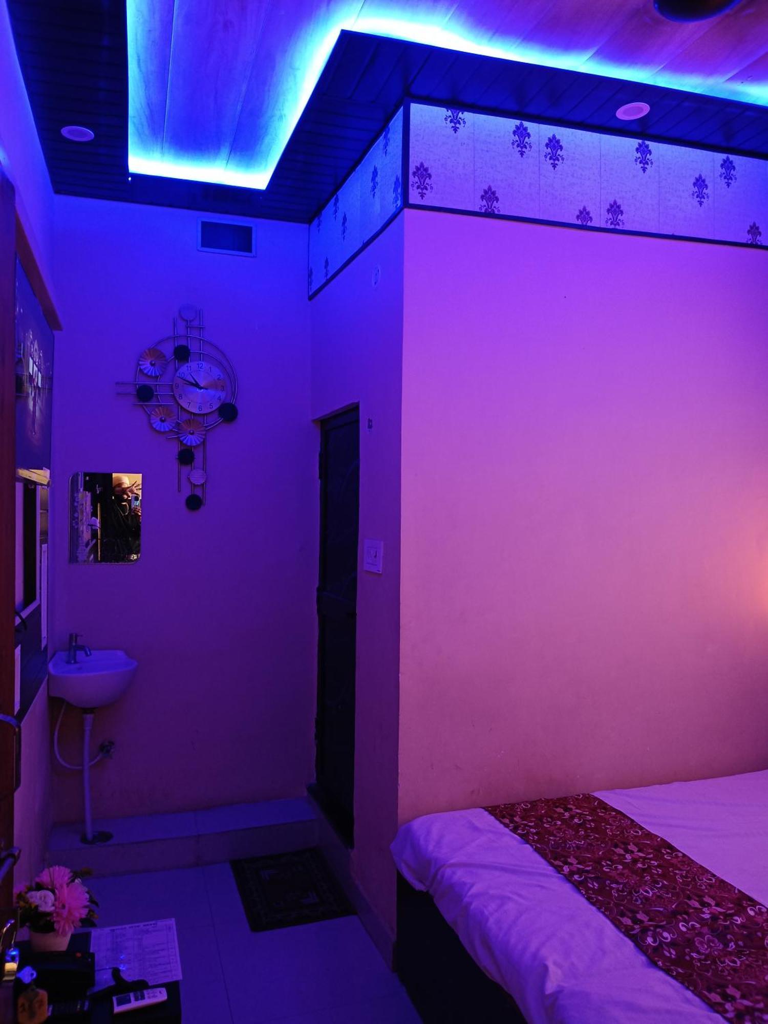 Hotel Sgh Subhadra Guest House Ayodhya Exterior foto